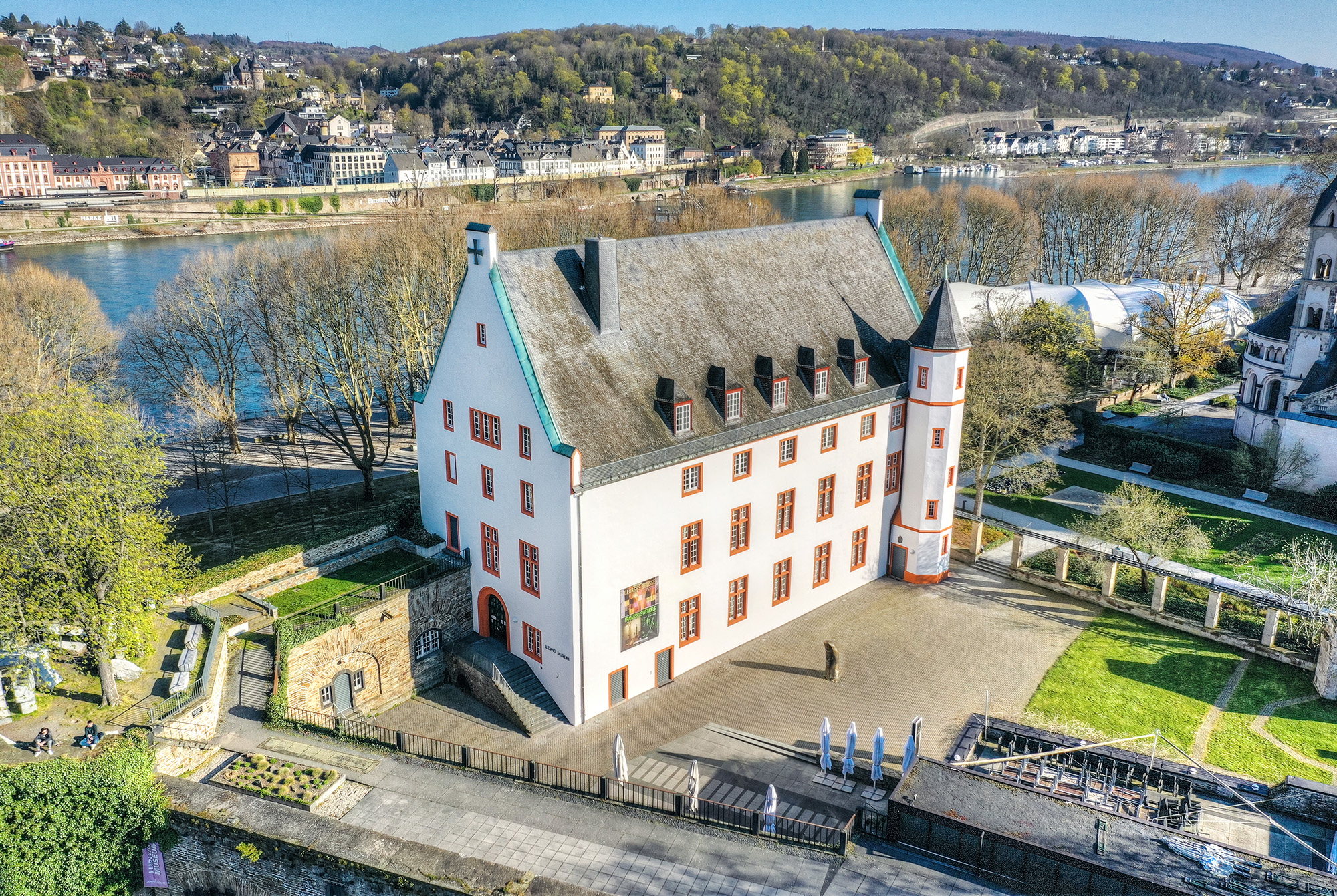 Ludwig-Museum-im-Deutschherrenhaus-2020-©-Ilya-Pusenkoff.j